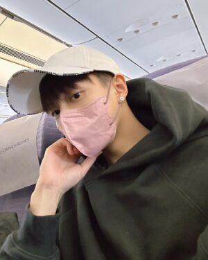 Muji Hsu Instagram - 出發✈️希望一切順利
白色情人節快樂 3/14🤍
#白色情人節 #飛