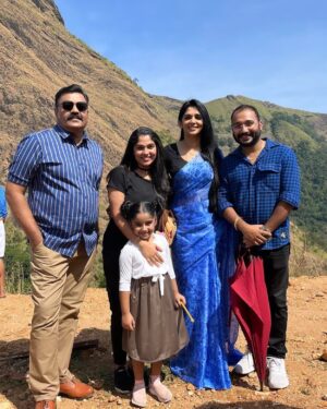 Muktha Instagram - Big Brother @sureshgopi 
Congratulations 💃🏻💃🏻💃🏻
തൃശൂർ അങ്ങെടുത്തു 😊😊😊😊❤️
