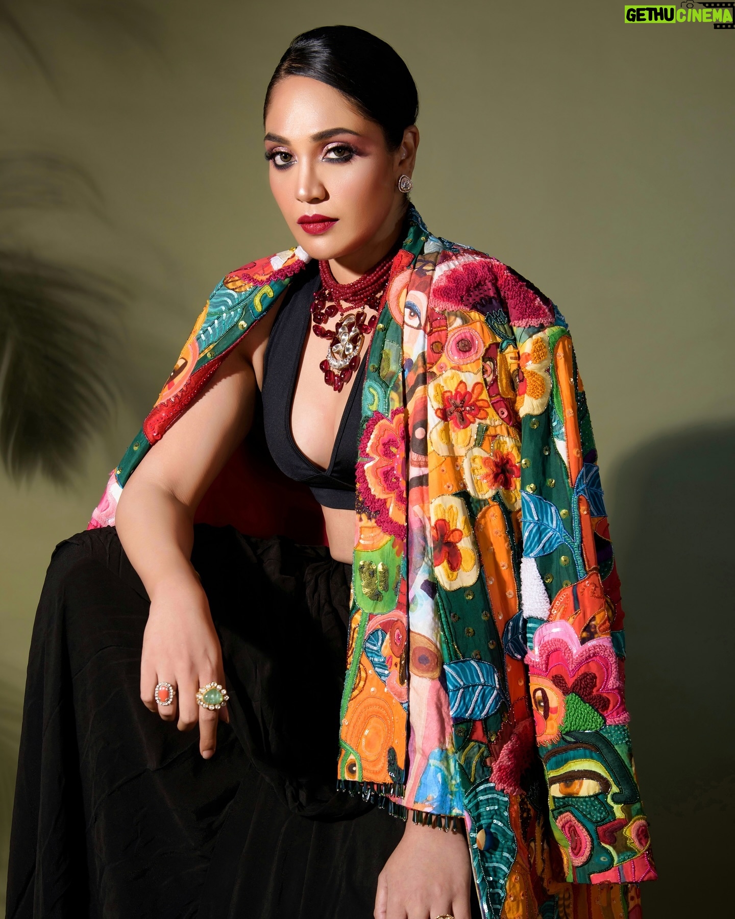 Mumtaz Sorcar - 3 Likes - People who helped me shine bright and put my best foot forward at the poster launch of my film “PUTUL” at the Festival Dé Cannes, Marché Du Films 2024..
Multicoloured, heavily beaded jacket paired with a black saree complemented by Polki and precious stone jewellery.
Attire: @bobocalcutta
Jewellery: @ritu_lashkarajewellery
Styling: @stylemyway_byisha
Makeup: @somnath2194
Photographs: @tanmoy_adhikary