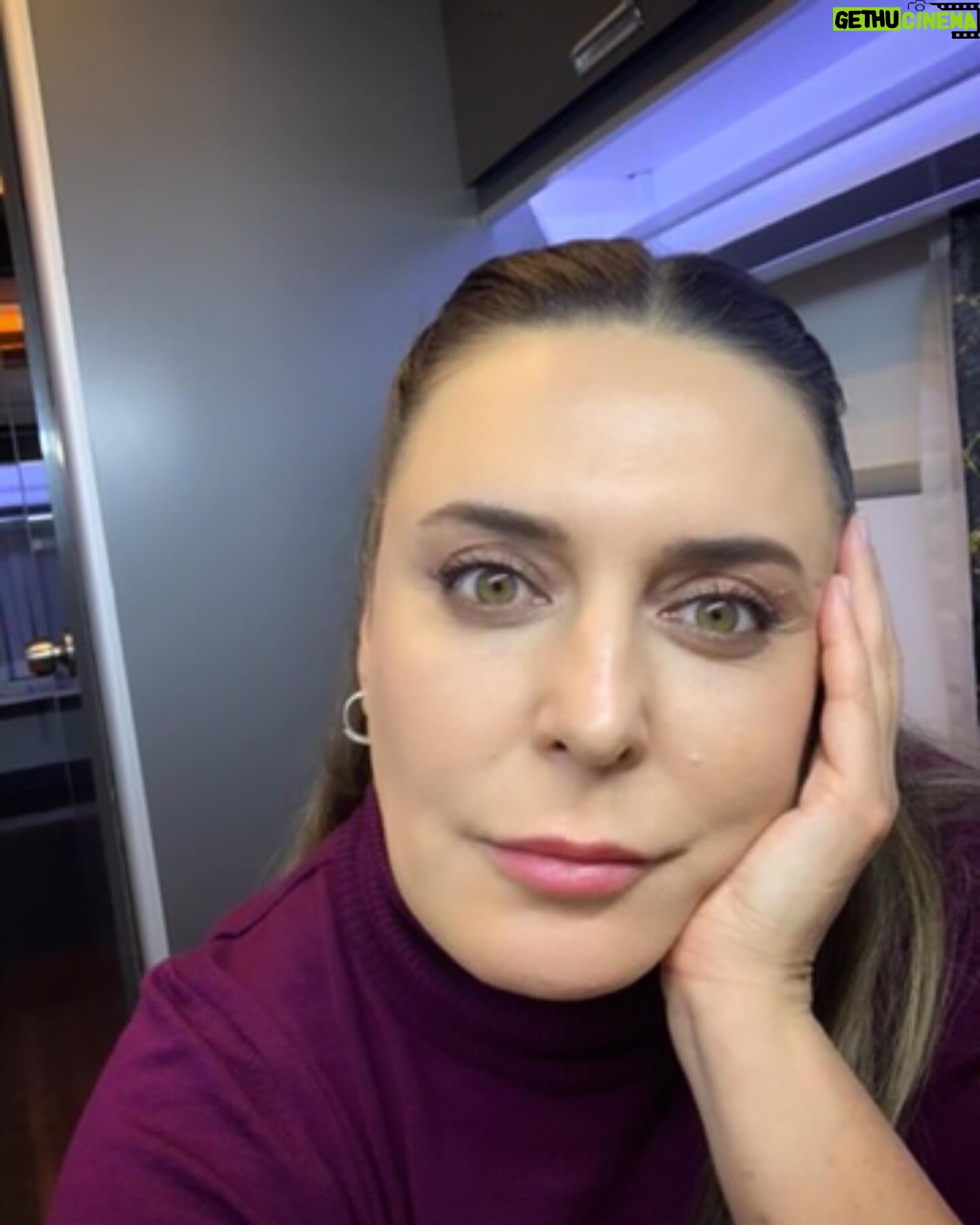 Münire Apaydın - 3 Likes - 🍇💜
#Aralık2022 #Okızdizi #tb