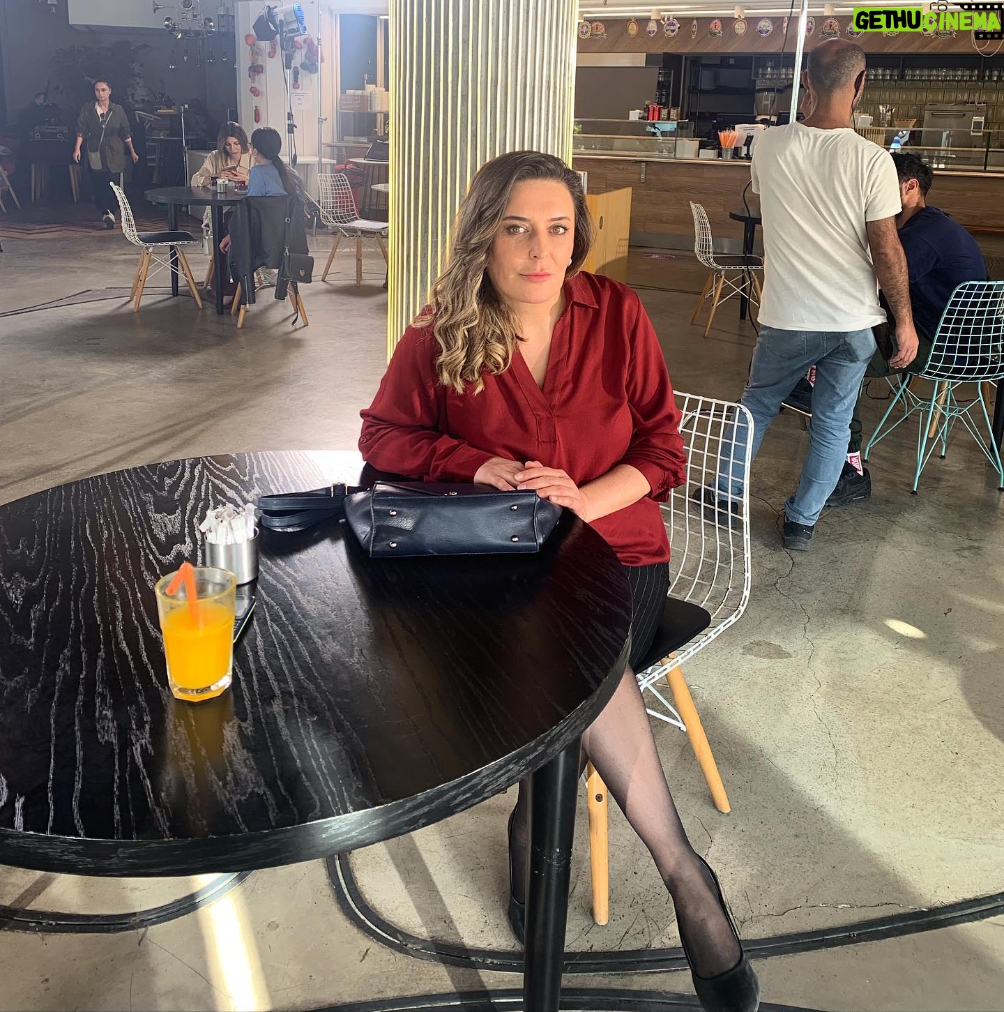 Münire Apaydın - 340 Likes - Mutlu haftalar ♥️
@okizdizi
#work #nofilter #okız #nimet
