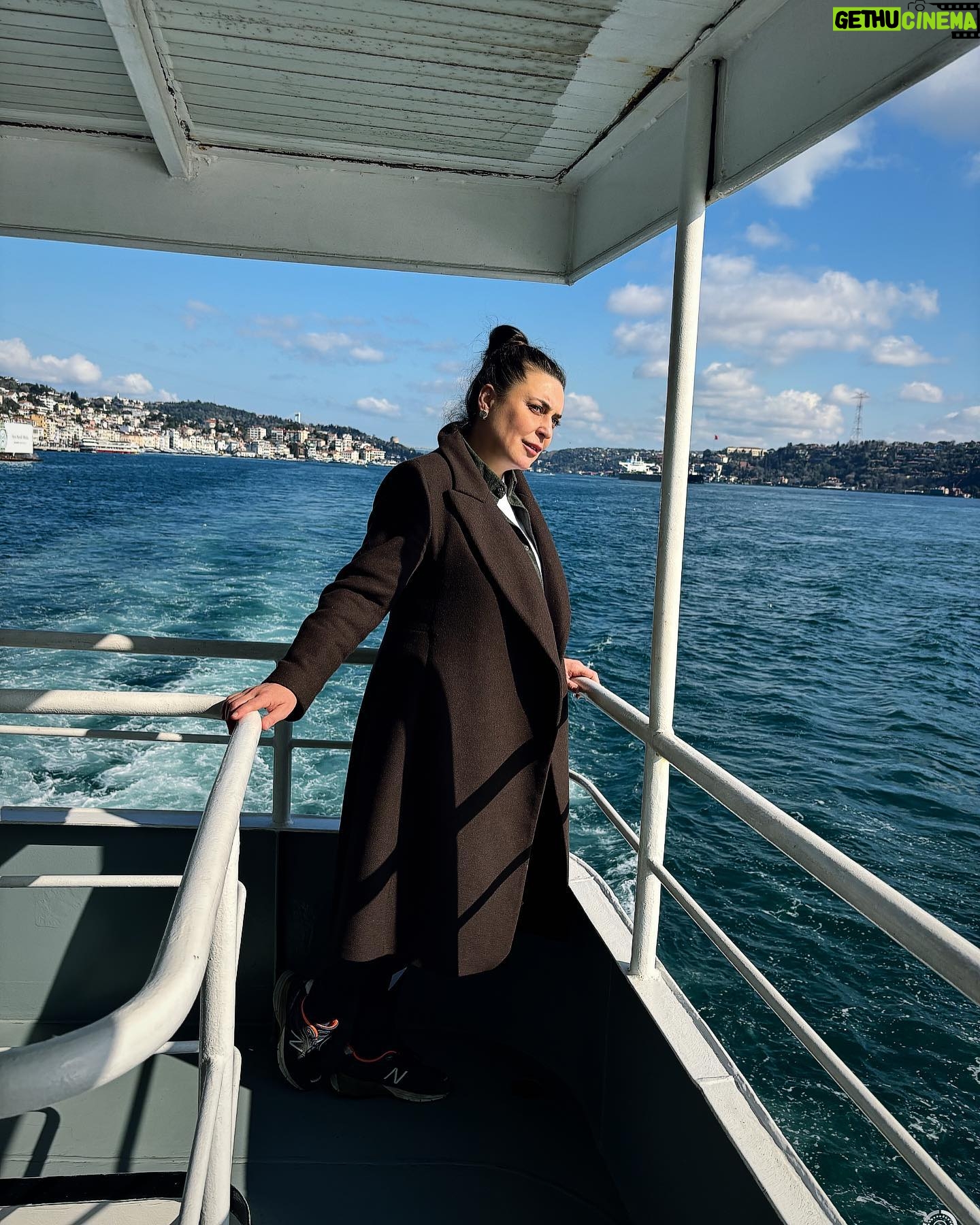 Münire Apaydın - 3 Likes - Geçen aydan kalanlar 🍂🤍
#tbt #yerebatansarnıcı #bosphorus #istanbul