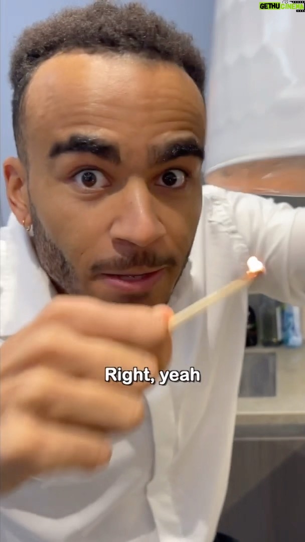 Munya Chawawa - 199K Likes - Rishi Sunak tries being normal 🔨☕️ #comedy #satire #rishisunak #hammer