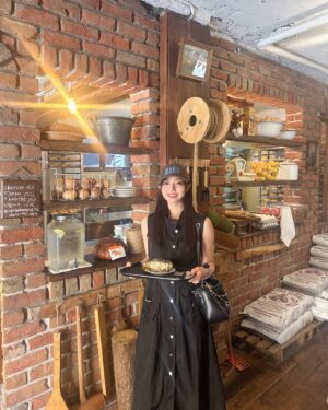Murase Sae Instagram - #dailylook
오하요🐝🥯💕 #londonbagelmuseum #🇬🇧
