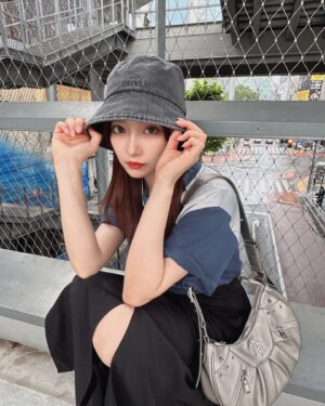 Murase Sae Instagram - #dailylook 今年は梅雨無いのかな☔️降ったり止んだりね！日中は、暑さ大丈夫でしたか...??🫠☀️気温差もあるから体調気をつけてくださいね💦😴