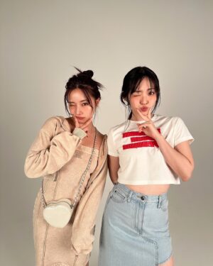 Murase Sae Instagram - #dailylook ray8月号発売中🌻
卒業間近の愛理ちゃんと、楽しい撮影でしたっ😽🩷