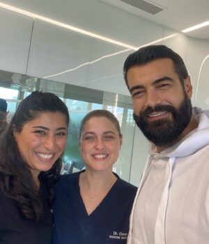 Murat Ünalmış Instagram - Çağdaş beye ve güzel ekibine ilgi ve alakaları için çok teşekkür ediyorum.. Sağlıklı gülüşler..👍🏻😃 @cagdaskislaoglu