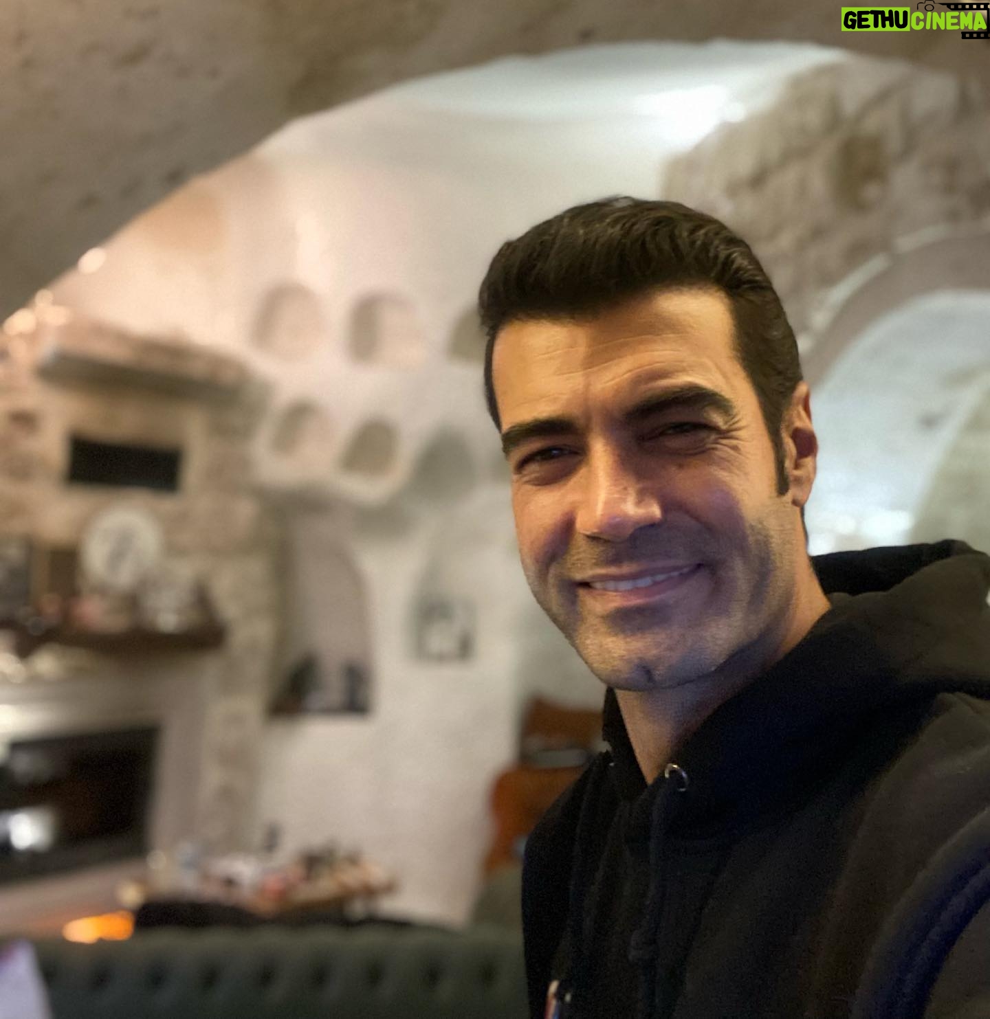 Murat Ünalmış - 65.4K Likes - Daha güzel günlerin geleceğine dair umut etmekten bıkmayacağımız, gelenin gideni aratmadığı, daha güzel haberler aldığımız sağlıklı ve mutlu bir yıl olsun. Sevdiklerimizle birlikte. Her şey gönlünüzce olsun. Mutlu yıllar..❄️☃️🎉🙏🏻👍🏻🤗
#happynewyear