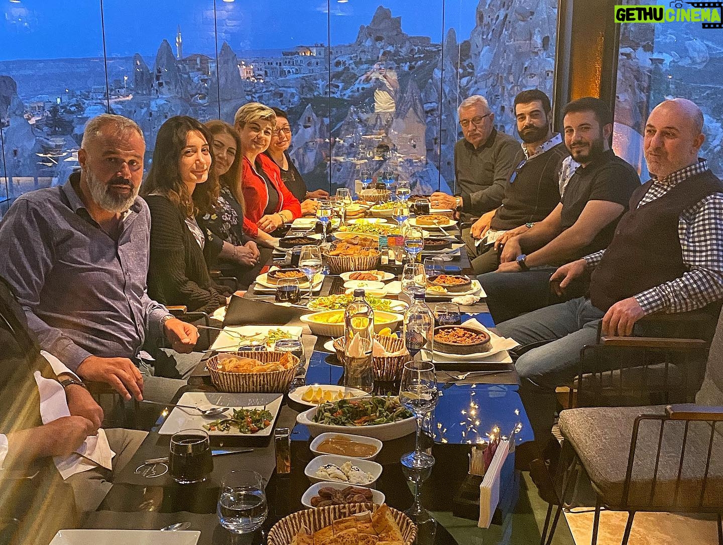 Murat Ünalmış - 56.9K Likes - 41. Yaş günümü en kıymetlilerim ailemle geçirdim çok şükür. Doğum günümü kutlayan tüm arkadaşlarıma, dostlarıma, takipçilerime yürekten teşekkür ederim. Herkese sevdikleriyle geçireceği sağlıkla ve mutlulukla geçen bir ömür dilerim. Dünyadan gelip geçeceğiz. Hayırla ve güzellikle olsun. Sizlerde iyi ki varsınız.. selam ve sevgi ile..❤️❤️❤️🙏🏻🧿🤗🌍🌱🍂💫
#41years