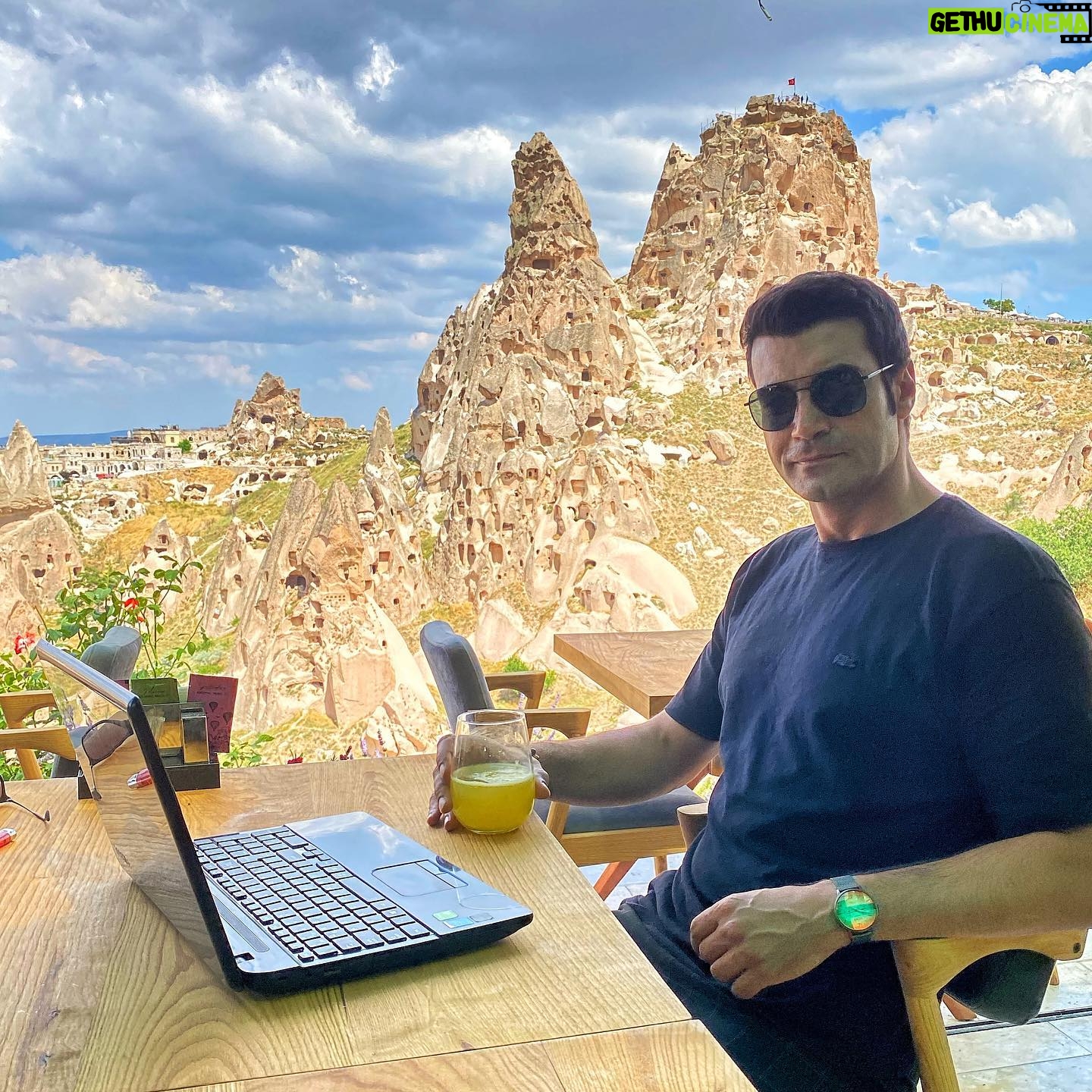 Murat Ünalmış - 51.9K Likes - İyi bayramlar…☘️🍹