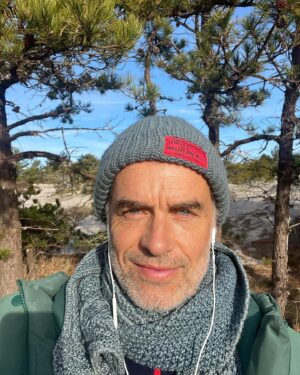 Murray Bartlett Instagram - Winter Solstice with my favourite creature