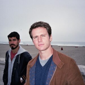 Murray Bartlett Instagram - Viewers of HBO’s ‘Looking’ wanted it to be everything—representation, a sign of the times, the gay Sex and the City. On its 10th anniversary, the show is getting the reappraisal it deserves. 

In an exclusive retelling, Jonathan Groff, Russell Tovey, Murray Bartlett and more look back on making the beloved series. Read the oral history of the short-lived, groundbreaking gay series at the link in bio. 

Written by @raymondangas 
Photos courtesy of @andrewhaighfilm