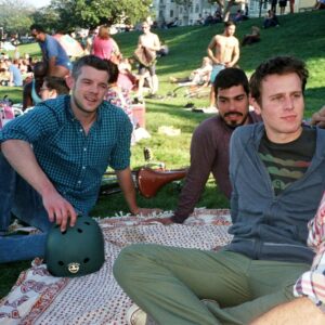 Murray Bartlett Instagram - Viewers of HBO’s ‘Looking’ wanted it to be everything—representation, a sign of the times, the gay Sex and the City. On its 10th anniversary, the show is getting the reappraisal it deserves. 

In an exclusive retelling, Jonathan Groff, Russell Tovey, Murray Bartlett and more look back on making the beloved series. Read the oral history of the short-lived, groundbreaking gay series at the link in bio. 

Written by @raymondangas 
Photos courtesy of @andrewhaighfilm