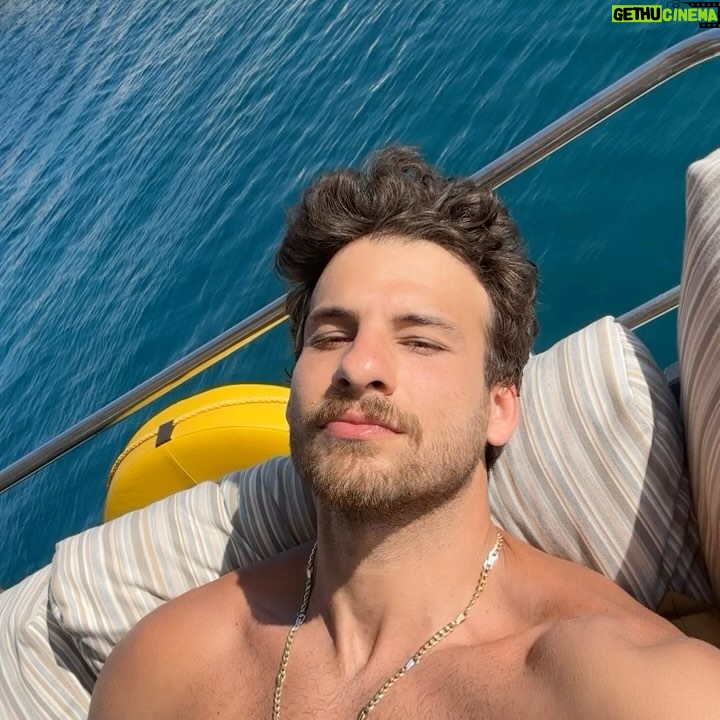 Mustafa Mert Koç - 25K Likes - yazlikci