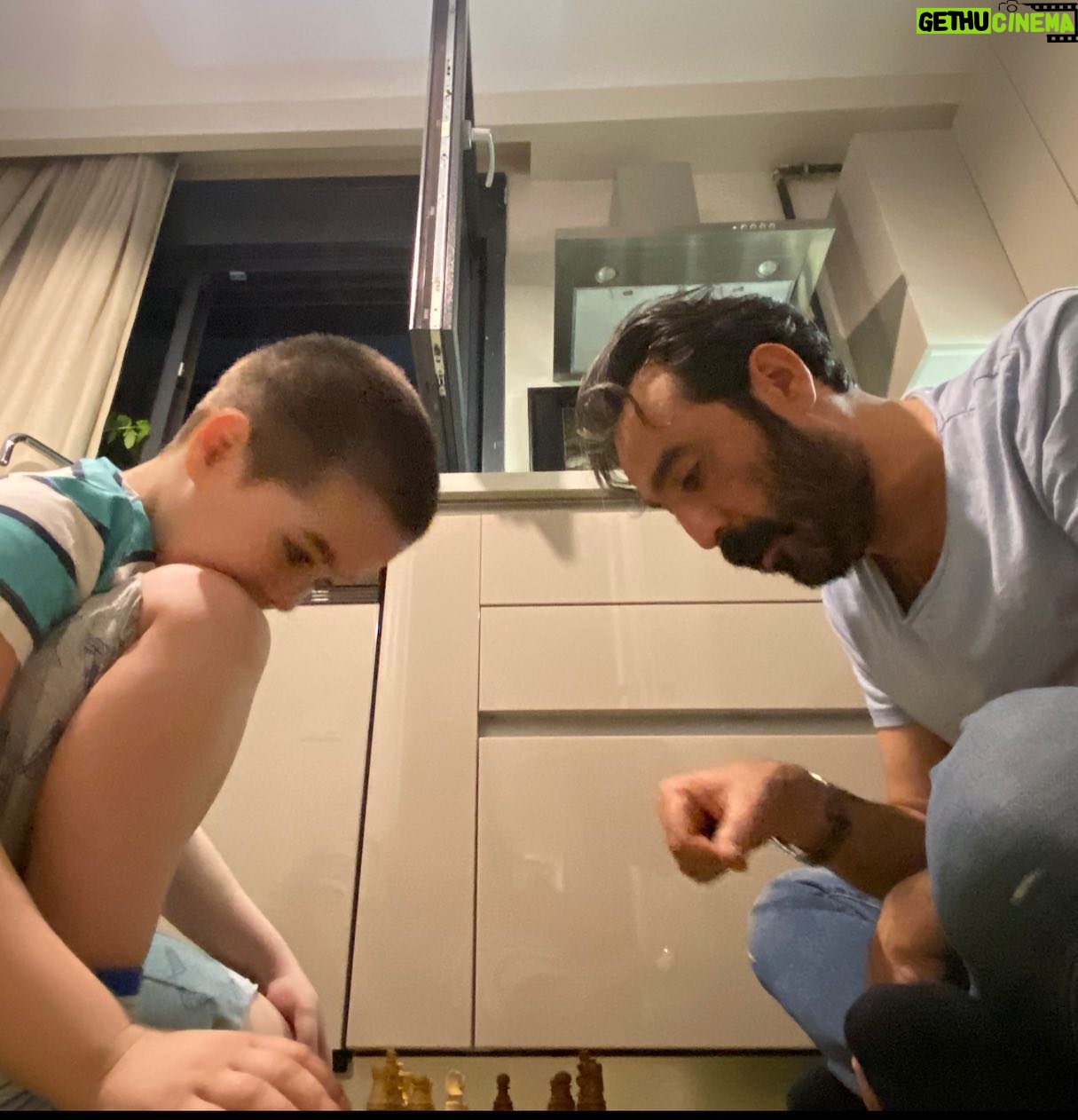 Mustafa Üstündağ - 10.5K Likes - İyiki doğmuşum ; iyiki yüce Allah seni bana vermiş, iyiki seven dostlarım olmuş.
İyi doğmuşum la ben …