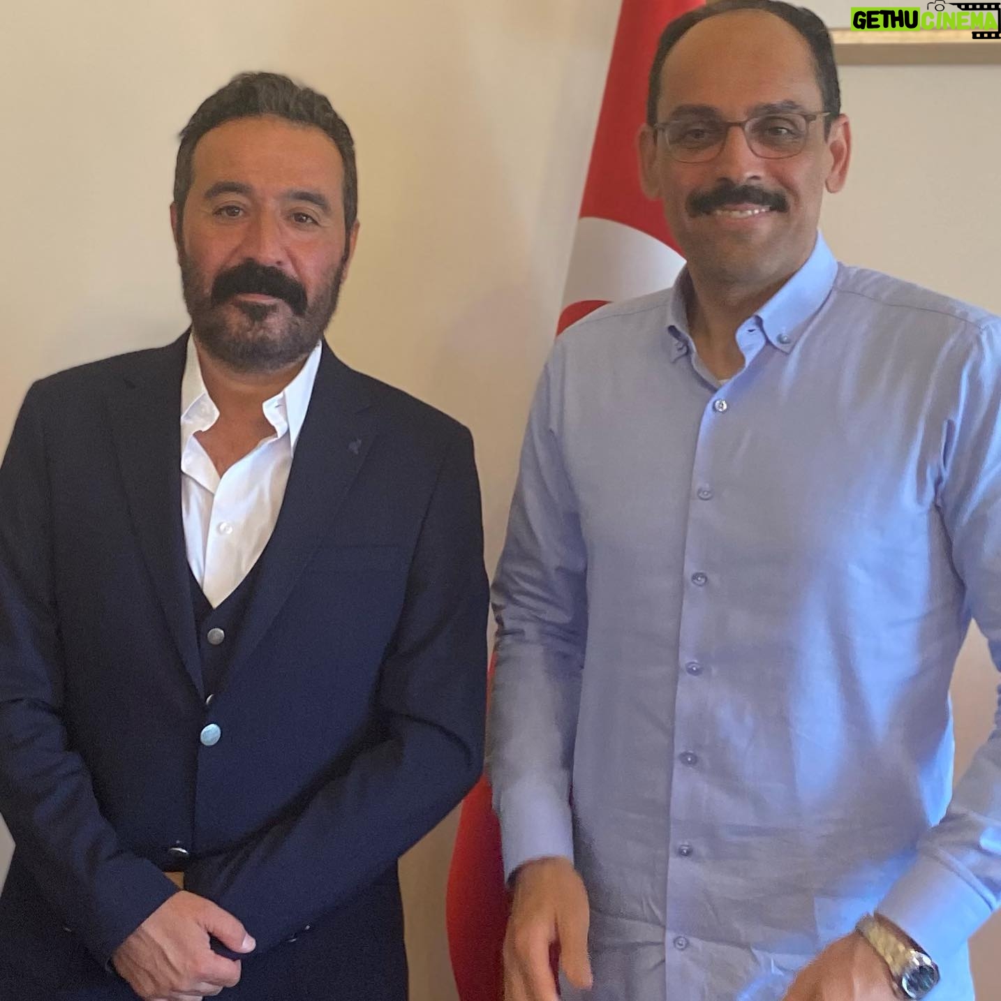 Mustafa Üstündağ - 7.1K Likes - Yüreği avucunda gezen insan;
Gönül ayırdığın için çok teşekkür ederim.
@ikalintr