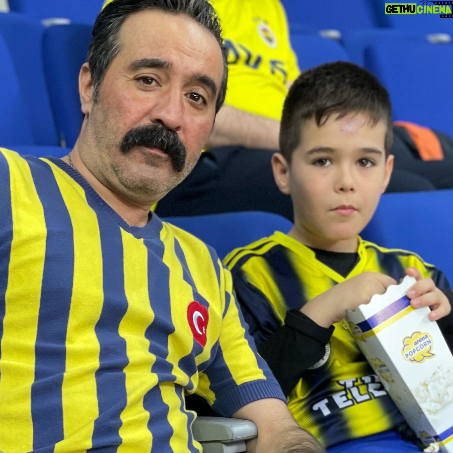 Mustafa Üstündağ - 12.9K Likes - Maç başladı kadıköyde…
Bayern münih ‘i misafir ettik ve maçı kazandık.
🧿🧿🧿