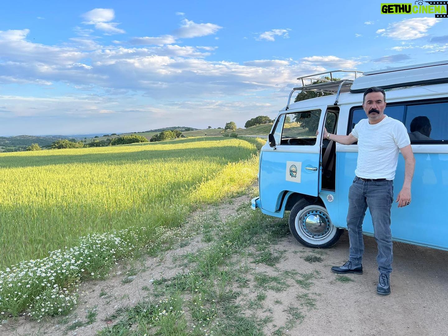 Mustafa Üstündağ - 7.7K Likes - Ya bir yol bulacağız ya da yol açacağız…