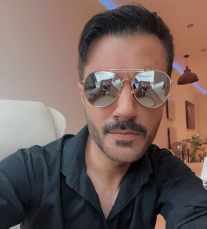 Mustafa Zahid Instagram - kitnay zamanay baad o razor yaad tu aya.