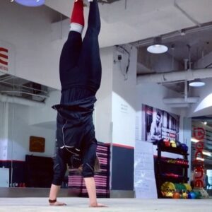 Myra Mala Instagram - There is no way to work out without the mask in Beijing, so imagination kicks in with “Woohoo, it’s a #mortalkombat times”!!! #fatality #positivethinking ⁣
⁣
❓Do you feel that being positive equals being unrealistic❓ #shareyourthoughts⁣
⁣
⁣
⁣
⁣
⁣
@lifestyleofawarrior @fma_global @kickgirlz @girls_martial_arts @martialarts__worldwide @martial.arts.family @martial_arts_4life @martialartsunleashed @my_martial_spirit @martialartsgymgirls2 @female_kickers #lifestyleofawarrior #kicking #femalepower #dailytraining #actionactress #action #lifestyle #beijing #china #martialartist #femalemartialartist #overcomeobstacles #masktraining