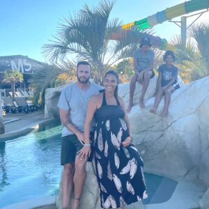 Myriam Chafik Instagram - 🎊🎊🎊 JEU CONCOURS 🎊🎊🎊
Avec ma petite famille on vous propose un superbe séjour à gagner chez MS Vacances pour 6 personnes 🥰

Pour participer, il suffit de : 
1) Liker la publication (multiplier vos chances en partageant Le concours en story) 

2) Identifier en commentaire les personnes avec qui vous voulez partir et le Camping 4* ou Club 5* MS Vacances de votre choix

3) Suivre les 3 comptes Instagram suivants @msvacances @myriam_kohlanta21 @thomas_kohlanta21

Tirage au sort ici le Jeudi 4 Août 🎊

Bonne chance à tous 💗

#concours #concoursinstagram #jeuconcours  #cadeau #concoursinsta #contest #jeu  #concoursfrance #jeuxconcours #famille #instaconcours #séjouroffert #séjourenfamille
#msvacances #camping #clubvacances