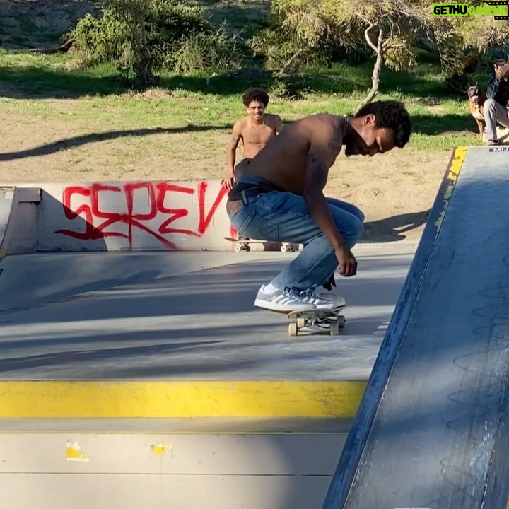 Na-kel Smith - 22.8K Likes - 🤷🏾♂️