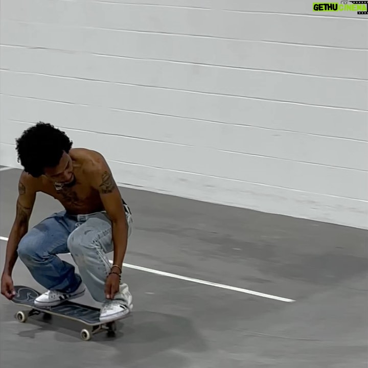 Na-kel Smith - 61.3K Likes - Sometimes I feel like I’m drowning. Sometimes I feel like I’m flying.
