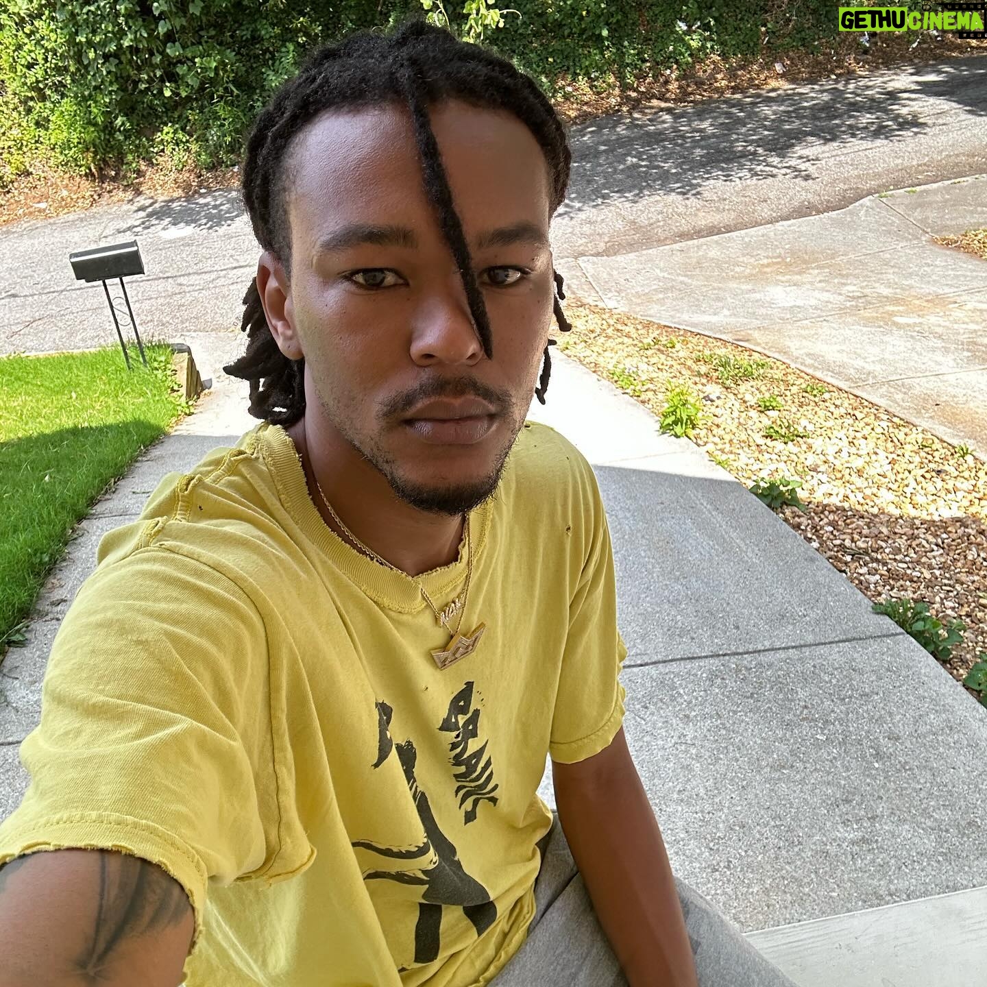 Na-kel Smith - 15.8K Likes - I was in France yesterday but
TODAY WE IN ATLANTA WITH @spotify for SKATE NOISE ATLANTA show! SHOUTOUT EC MELODI
Let’s get it!!
and I’m playing all games of S.K.A.T.E WITH WHOEVER NEED THAT. LOL