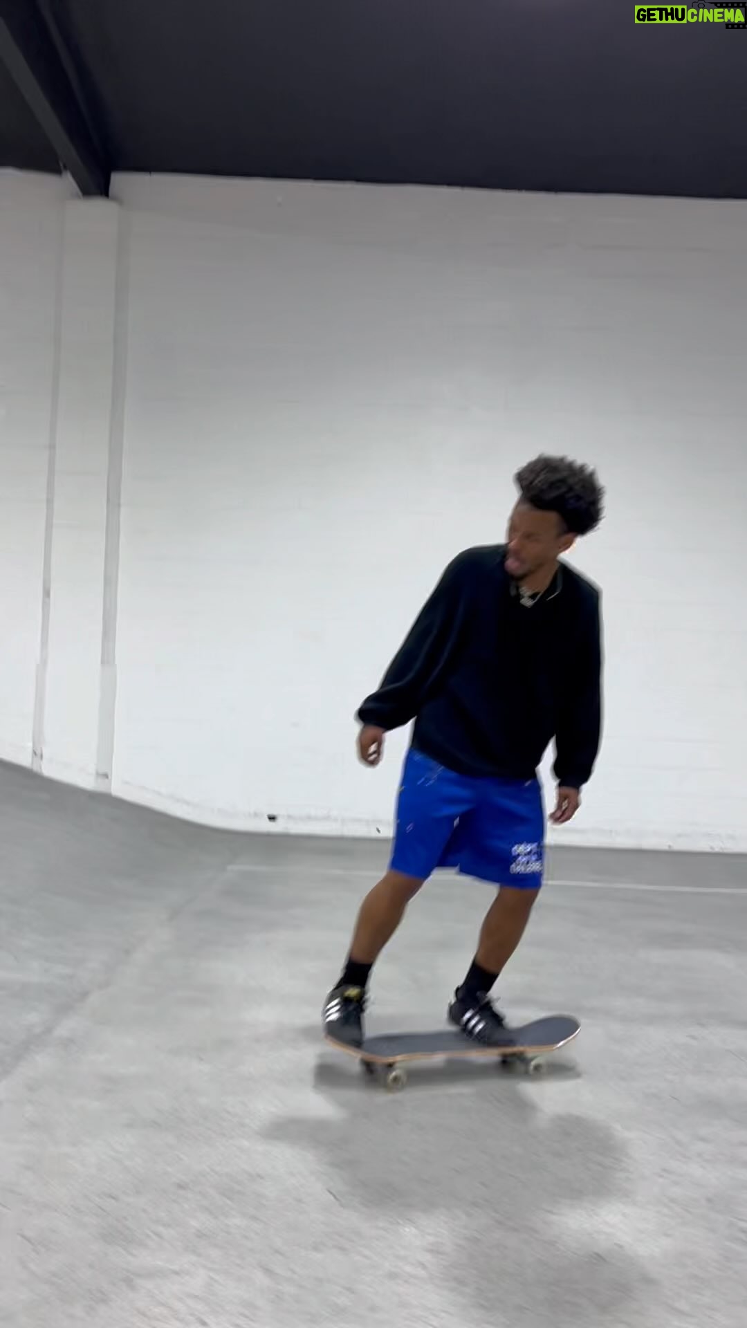 Na-kel Smith - 30.2K Likes - I know I know 🤮 but like this the first one ever in life just wanted to share with my friends.
