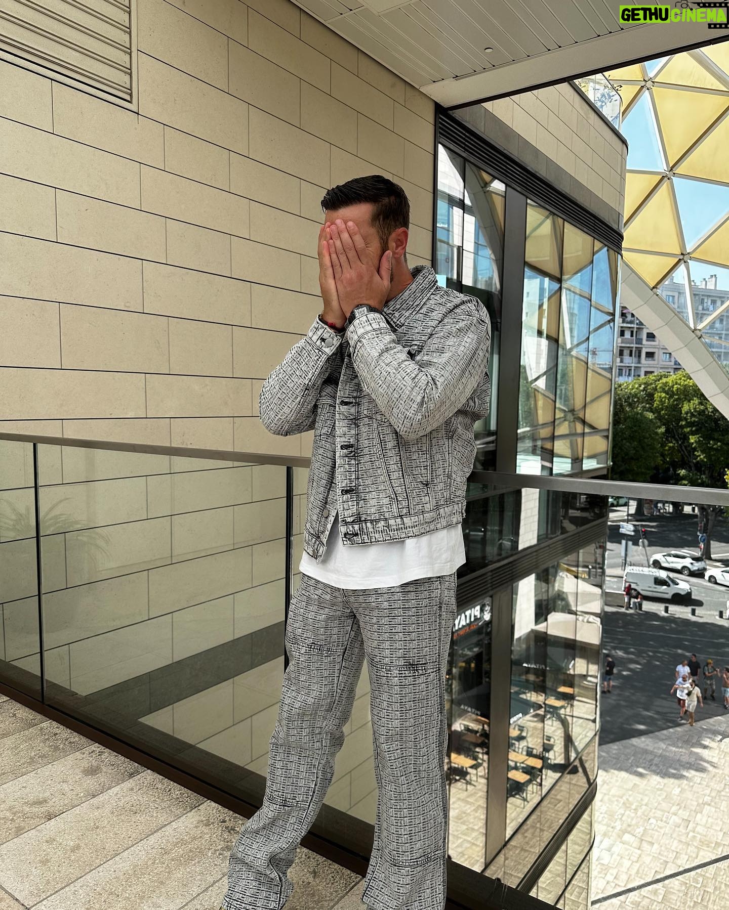 Nacca - 3 Likes - Vous validez mes looks du moment ?
#mood #look #mode