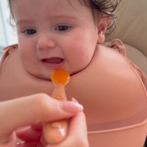 Nacca Instagram - Notre petite fille qui grandit si vite, encore une nouvelle étape d’accomplie ✨