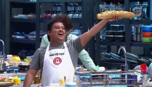 Nacho Pop Instagram - #ElDíaDelCompleto Un homenaje para un manjar necesario: El Completo. Recuerdo de mi paso por @masterchefchile Uno de los platos que me hizo pasar a la historia… y ya se viene la “Trilogie Complète” #NachoPopInternationalCulinary