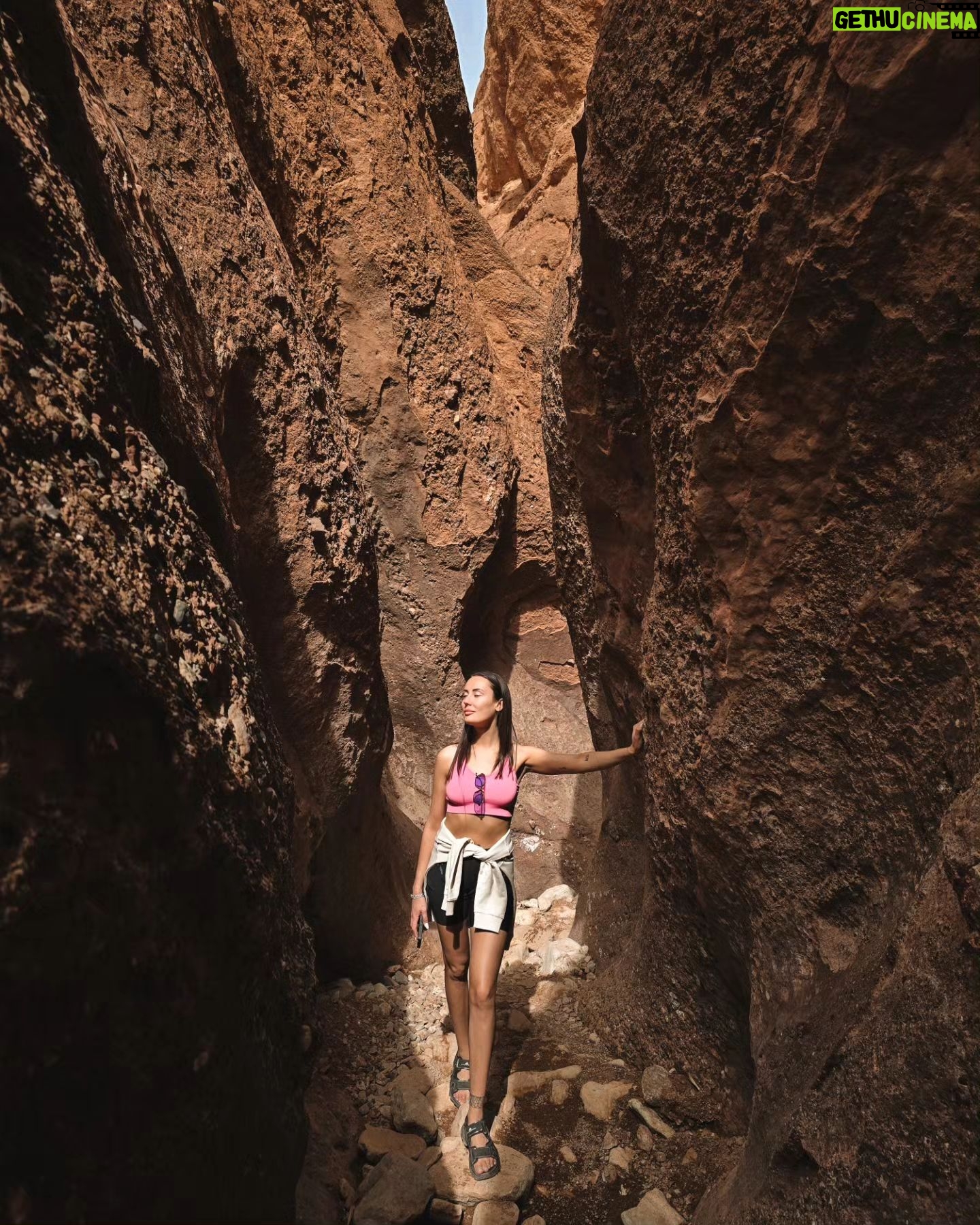 Naglis Bierancas - 6K Likes - Hike without hike shoes, NO PROBLEM. 👍🏻#monkeyfingers #mountains #morroco