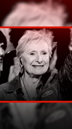 Nagui Instagram - Merci Marie pour ces 30 ans de #Taratata.
Merci d’avoir programmé ces 5 000 chansons et ces 1500 Artistes.
Merci d’avoir rendu cela possible.
À toi ce disque diamant !!!

Au nom de toutes les équipes MERCI !!!

On t’aime Marie !