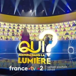 Nagui Instagram - Qui restera dans la lumière ?
Laissez vos adversaires dans l’ombre !
Samedi 1er juin à 21.10 avec @brunoguillonoff sur France 2 et sur france.tv

Pour la première fois, Bruno Guillon vous invite à découvrir un quiz de culture générale unique et captivant, doté d’un dispositif visuel impressionnant !

Sur la ligne de départ, 100 candidats de tous âges venus des 4 coins de la France et de la Belgique, prêts à en découdre pour prouver qu’ils sont plus brillants que les autres, et gagner jusqu’à 100 000 euros !

Dans cette compétition acharnée, seuls les meilleurs candidats seront mis en lumière et tous auront le même objectif : laisser un maximum d’adversaires dans l’ombre, pour rester seul dans la lumière !

Au cours de la manche de sélection, intitulée la « Course poursuite », les candidats les plus brillants auront le contrôle de leur partie ! Ils devront faire preuve de stratégie, en choisissant le niveau de difficulté de chacune de leurs questions, avec pour seul indice le début de l’énoncé. 

Choisiront-ils la question facile, moyenne ou difficile, afin de maintenir un maximum de leurs adversaires dans l’ombre, et de marquer un maximum de points ?

Au fil de de cette première manche, le classement évoluera en permanence et tout pourra donc basculer jusqu’à la dernière seconde ! 

Seuls les 2 meilleurs candidats se qualifieront pour la demi-finale qui s’avérera tout aussi palpitante ! Un face-à-face haletant où les 2 demi-finalistes se rendront coup pour coup, en choisissant leurs questions une à une et chacun leur tour, là encore à partir du début de l’énoncé ! 

À la clé pour le finaliste, jusqu’à 100 000 euros !

En finale, le candidat le plus brillant tentera cette fois de rester seul dans la lumière, en éliminant un à un ses adversaires pour accumuler un maximum d’argent !

Mais pour remporter ses gains, il devra surtout répondre correctement à l’ultime question de la soirée : en cas de bonne réponse, il pourra multiplier sa cagnotte par 2, 3 ou 5 selon sa stratégie… mais attention, une mauvaise réponse la divisera d’autant !