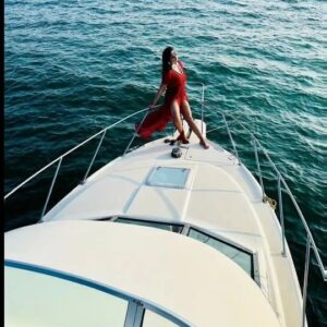 Naina Sarwar Instagram - Making waves in d ocean of life 🌊 

#yachtlife