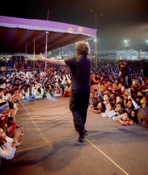 Nakash Aziz Instagram - What a vibe🎤✨

#NakashAziz #NakashLive