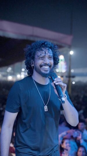 Nakash Aziz Instagram - Vibing🎤🎶

📹 @amrendravisuals 

#NakashAziz #NakashLive