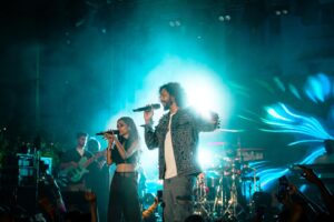 Nakash Aziz Instagram - Swipe till the end to see me multitask🤪🙈

#NakashAziz #NakashLive