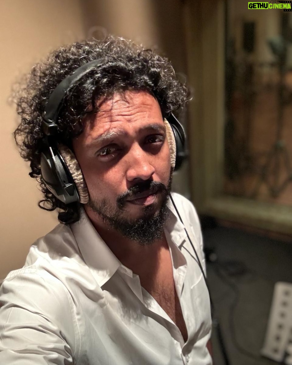 Nakash Aziz - 754 Likes - How’s your Sunday going?
#studiolife #nakashaziz #nakashazizlive
