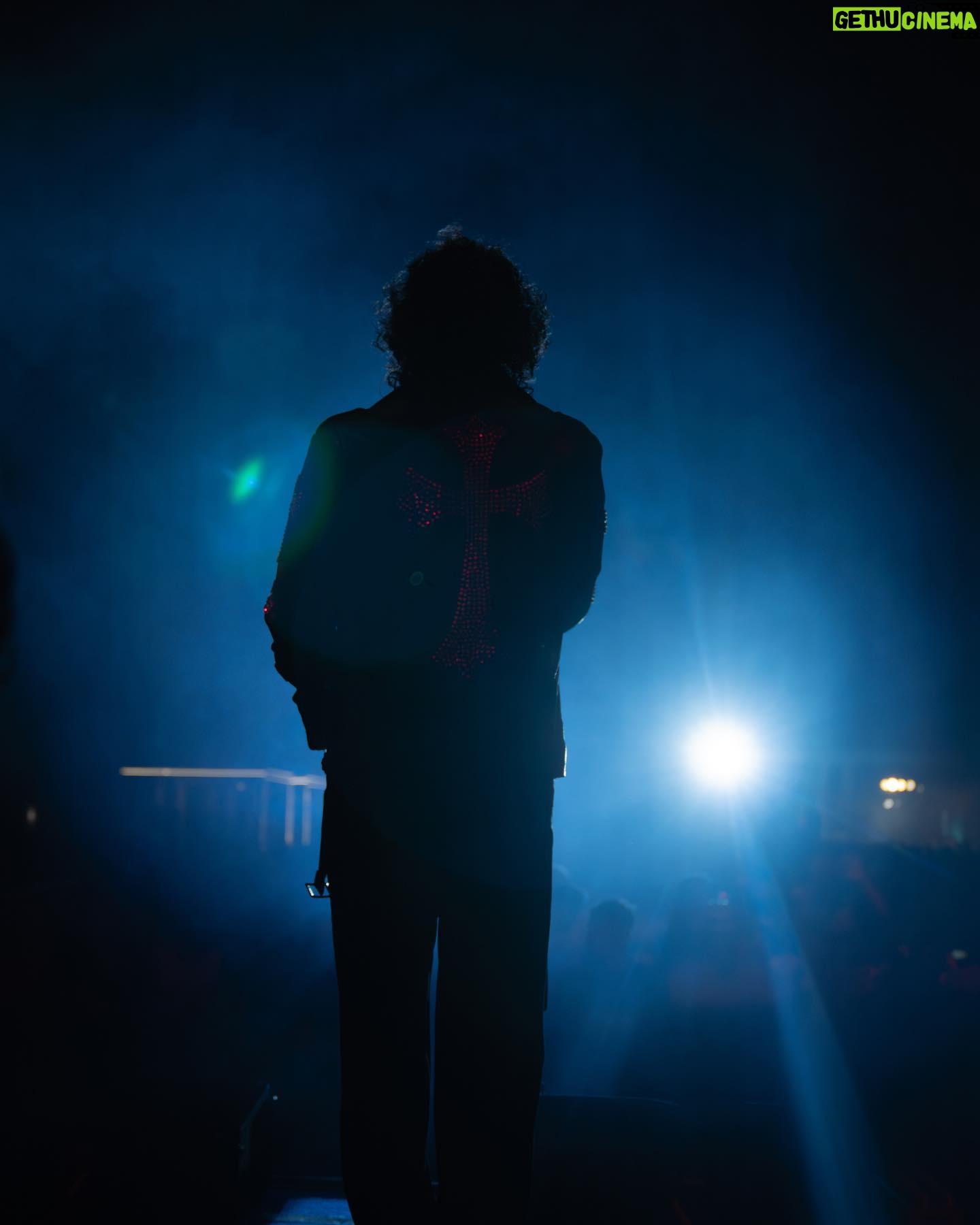 Nakash Aziz - 1.1K Likes - 50 shades of me when I’m performing🎤
#NakashAziz #NakashLive #AboutLastNight