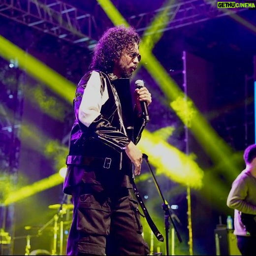 Nakash Aziz - 1K Likes - Feel the music🎶
#NakashAziz #NakashLive