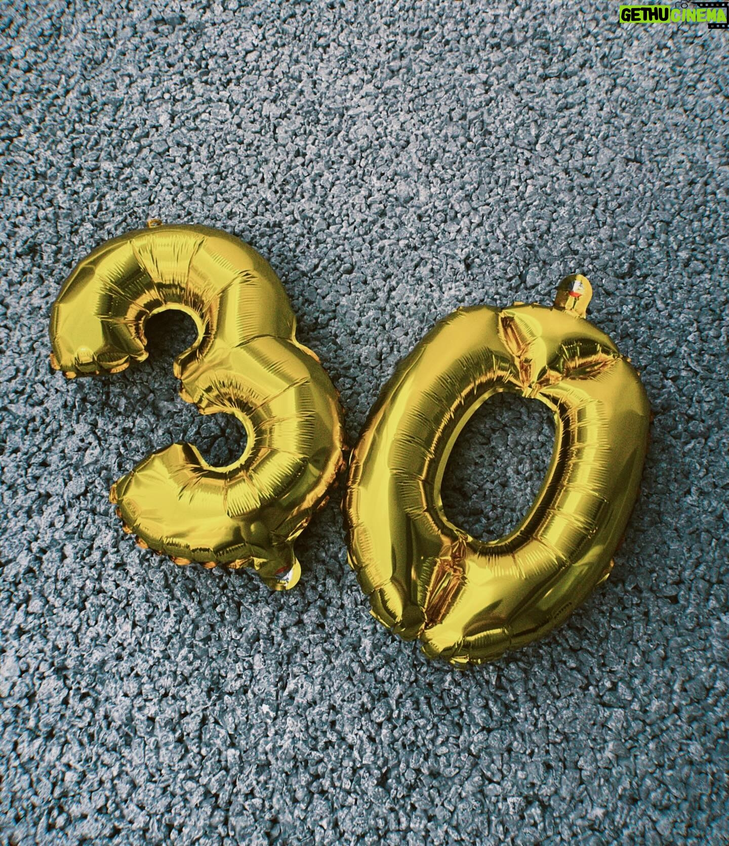 Nakhun Screaigh - 117.2K Likes - 30 years old.
Thank you to my family, friends and fans for coming with me on this journey and making it a special day ā„ļø
Honestly, itās kind of a weird feeling. I feel like life is just beginning. Looking forward to what the future has in store. Iāll keep working hard to spread positive vibes and be someone who can bring you some comfort and good times when you need it š