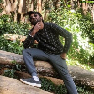 Nakkalites Arun Kumar Instagram - போற போக்குல... 🖤
#hope #peace #magizhchi
P. C @arun_smilee_