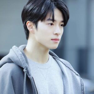 Nam Da-reum Instagram - 시작을 기다리며...

#시작#좋은인연#남다름