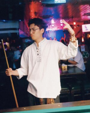 Nam Đình Võ Instagram - Người ta nói đàn ông trưởng thành là khi họ biết nghĩ về tương lai…
Nên ngày nào anh cũng nghĩ “mai ăn gì ?” 🙃🙃🙃