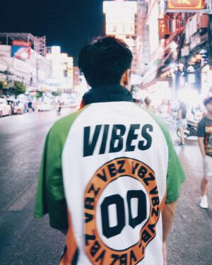 Nam Đình Võ Instagram - Ngày xa nhau em đã nói với anh là em đau trong lòng nhưng mà … ???