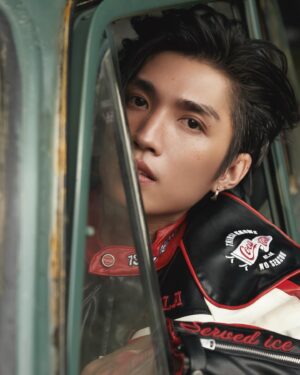 Nam Đình Võ Instagram - Em bé, để anh lấy xe chở em bé đi chơi nheee 😍😍😍

#Moschino #AnAnAuthentic #13demarzo #Chromehearts #Chanel 
#LienvaDat

Stylist : Lê Huỳnh Tấn Phát
Makeup : Tăng Ngọc Trâm
Hair : Nguyễn Thu Giang
Foto : @Nguyễn Anh Hào