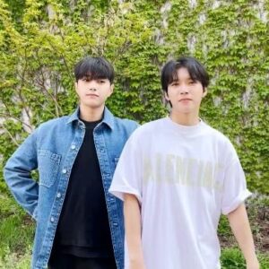 Nam Woo-hyun Instagram - 포켓몬 챌린지 🖤🧡
#인피니트 #INFINITE
#엘 #L #김명수 #KIMMYUNGSOO
#남우현 #NAMWOOHYUN