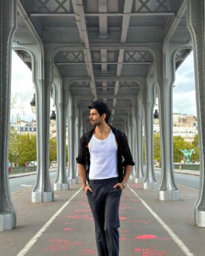 Namik Paul Instagram - I don’t know about love, but Eiffel for Paris 🤓😜 Travel plus next to no phone network has been a wonderful break of routine. Only downside, I missed thanking a lot of you personally last week. So before I start running around again, I just want to thank each and every one of you for your wonderful wishes ❤️🤗 And I’ve got a lot more to show you, so stay tuned 🙏🏼